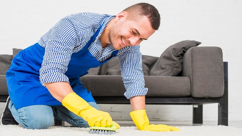 When Should You Hire A Carpet Cleaner?