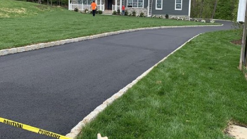 Key Benefits of Asphalt Paving for Your Driveway in Reno, Nevada