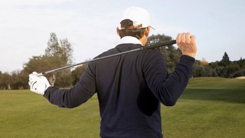 Luxury on the Links: Elevating Your Golf Game with High-End Golf Apparel